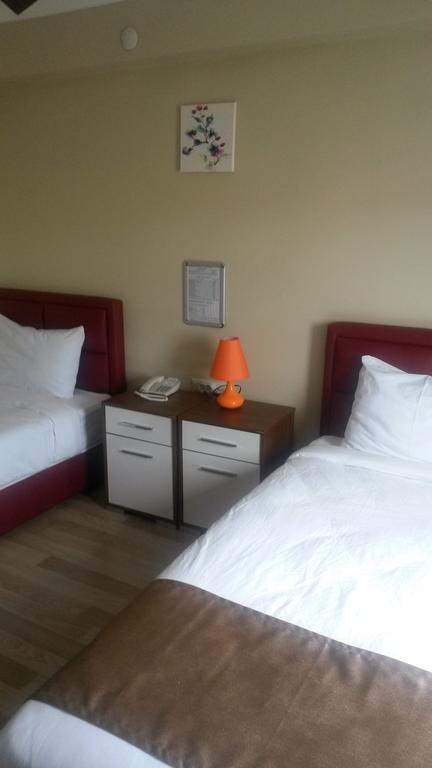 Ardahan İPekyolu Otel Habitación foto